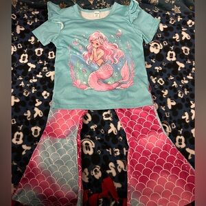 NWOT Girls Size 4/5 SHEIN 2 piece Mermaid Print Set - Pink and Blue